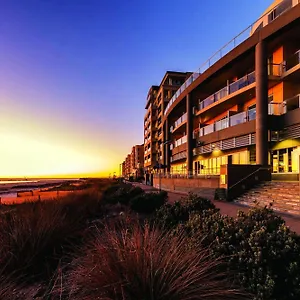 4* Aparthotel Oaks Glenelg Plaza Pier